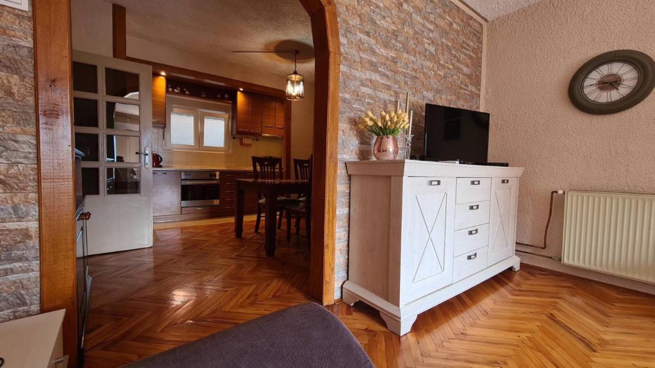 Apartment Lara Kotor
